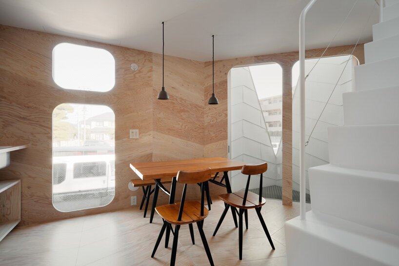 yoshinori-sakano-architects-Plywood Interiors and Design